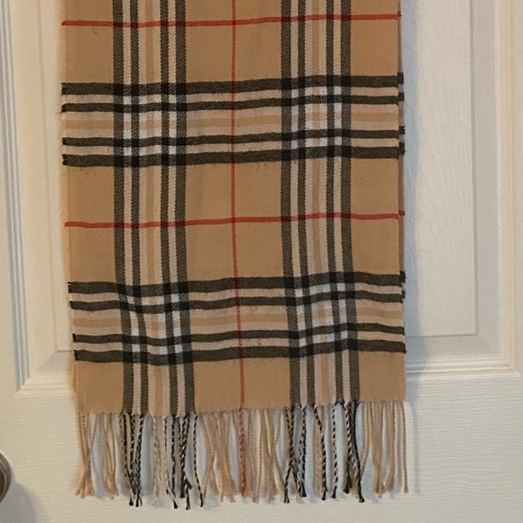 Unisex NWOT Unused Designer Inspired Plaid Scarf - Picture 2 of 11